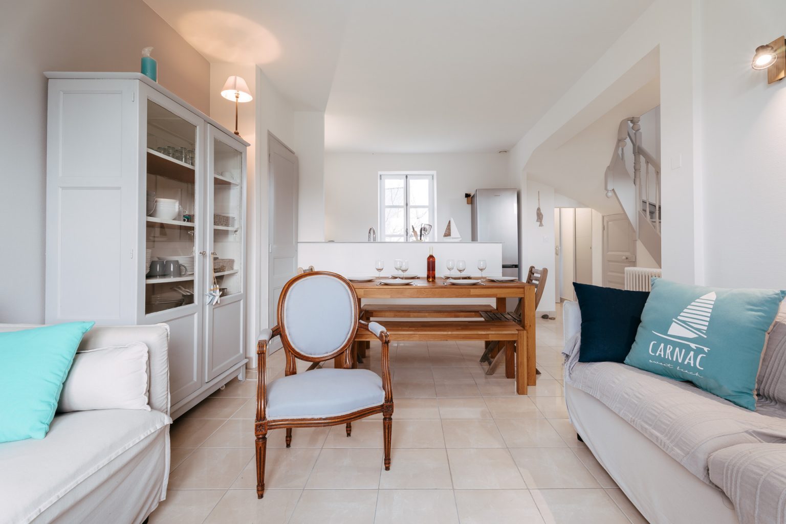 Photographie du salon d'une maison de location saisonnière en Bretagne