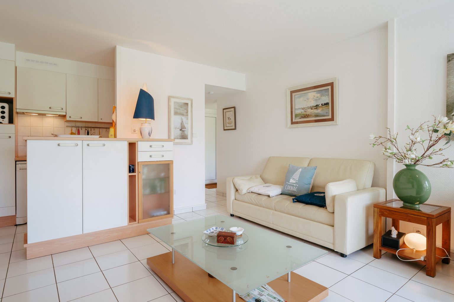 Photographie du salon d'un appartement de location saisonnière à Carnac